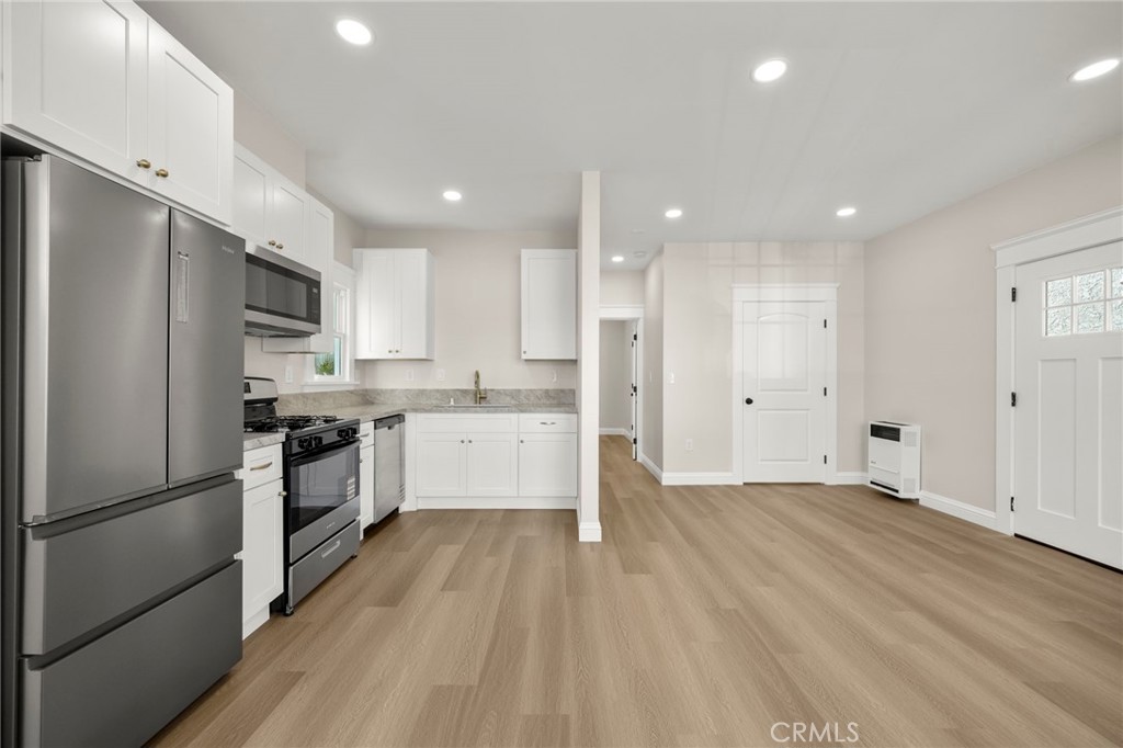 Alamitos Beach (AB) - Residential Lease