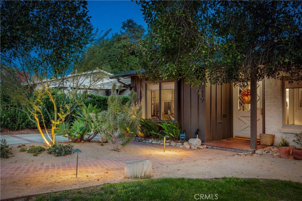 650 W 11th Street