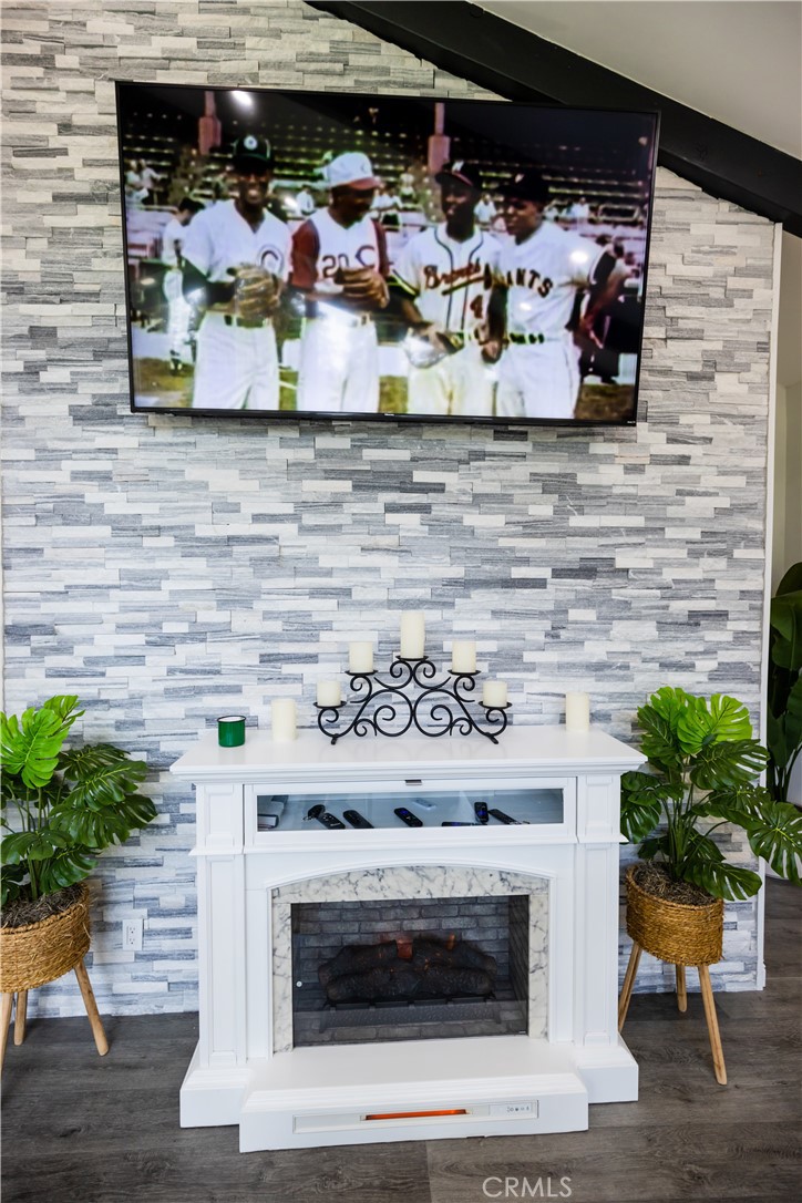 Crestline (CRES) - Residential