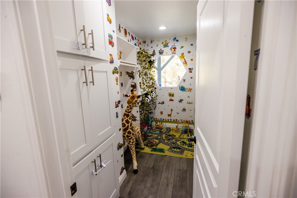 Crestline (CRES) - Residential