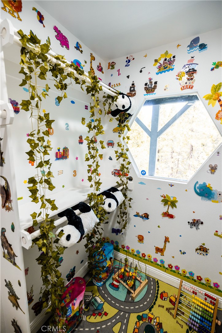 Crestline (CRES) - Residential