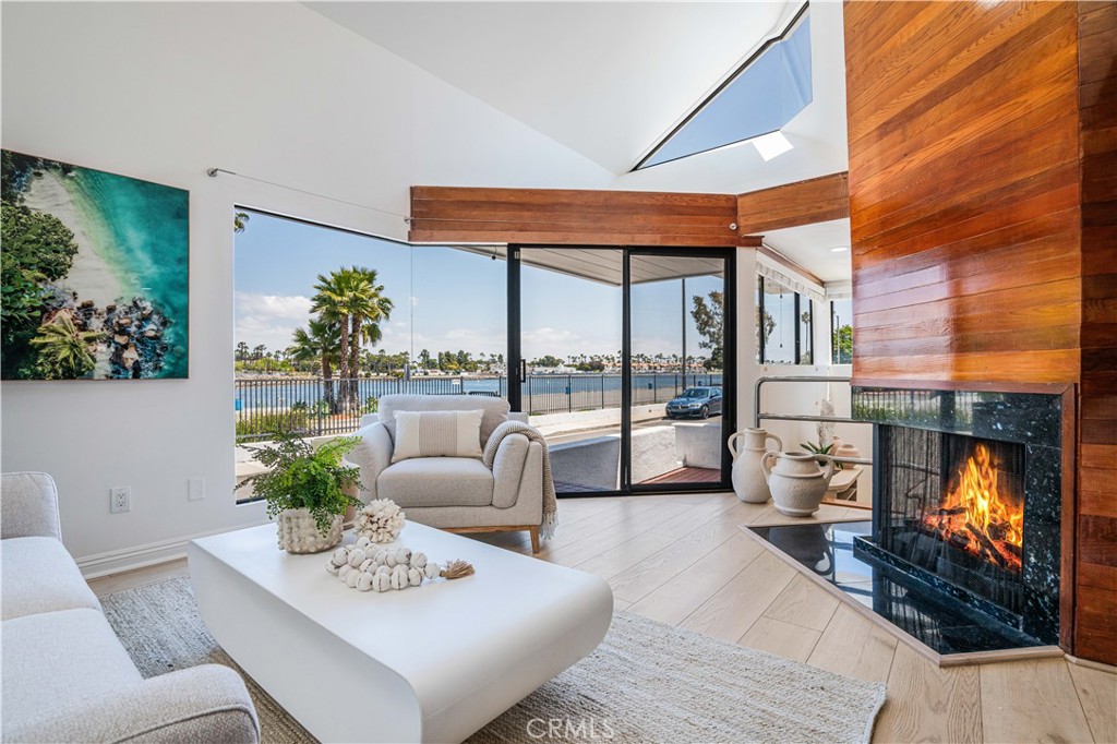 383 Marina Park Lane