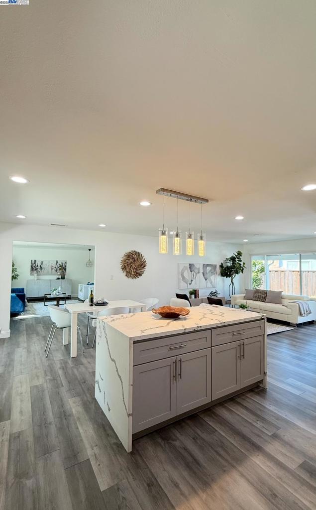 141 Peony Ct