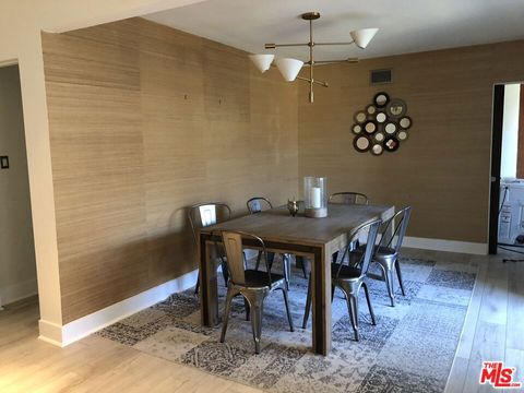 Photo of 1114 23rd Street St #3, Santa Monica, CA 90403 (MLS # 26643887)