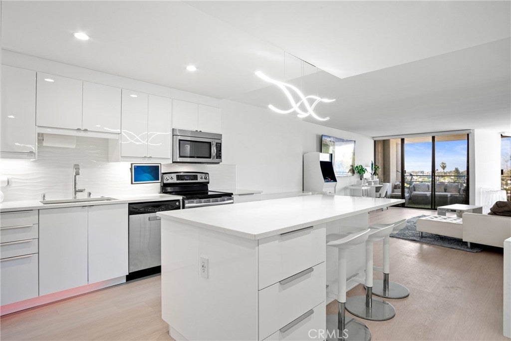 4265 Marina City Dr. 207