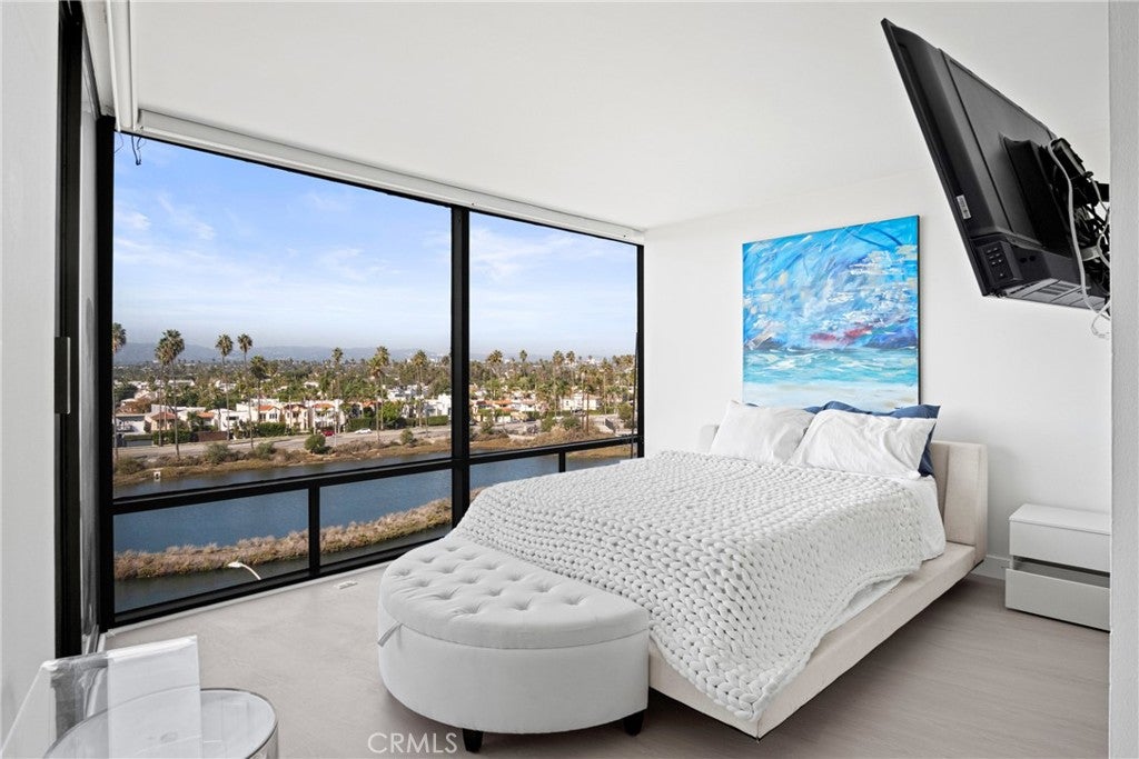 4265 Marina City Dr. 207