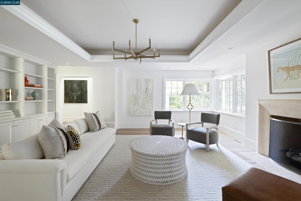 HAPPY VALLEY - Residential