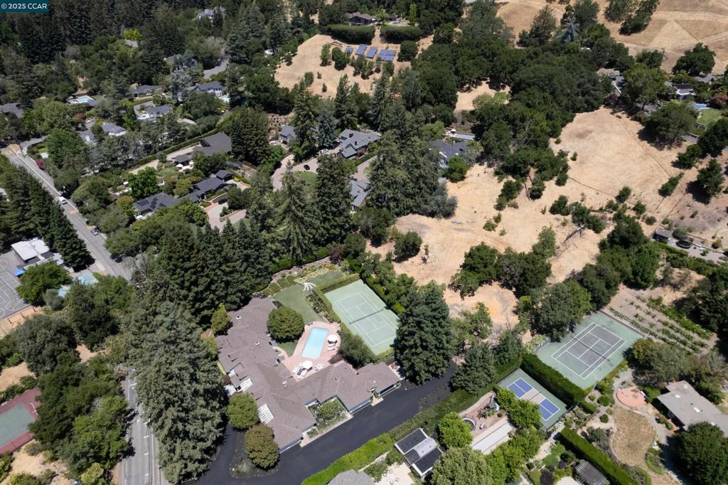 HAPPY VALLEY - Residential