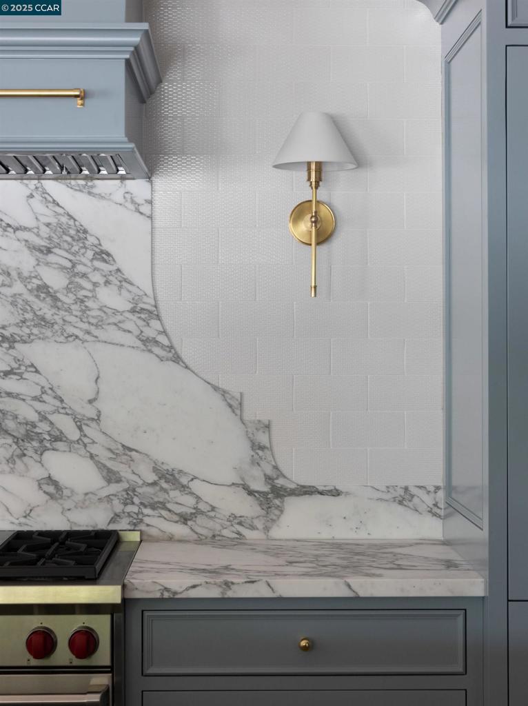 HAPPY VALLEY - Residential