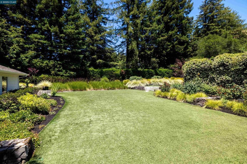 HAPPY VALLEY - Residential