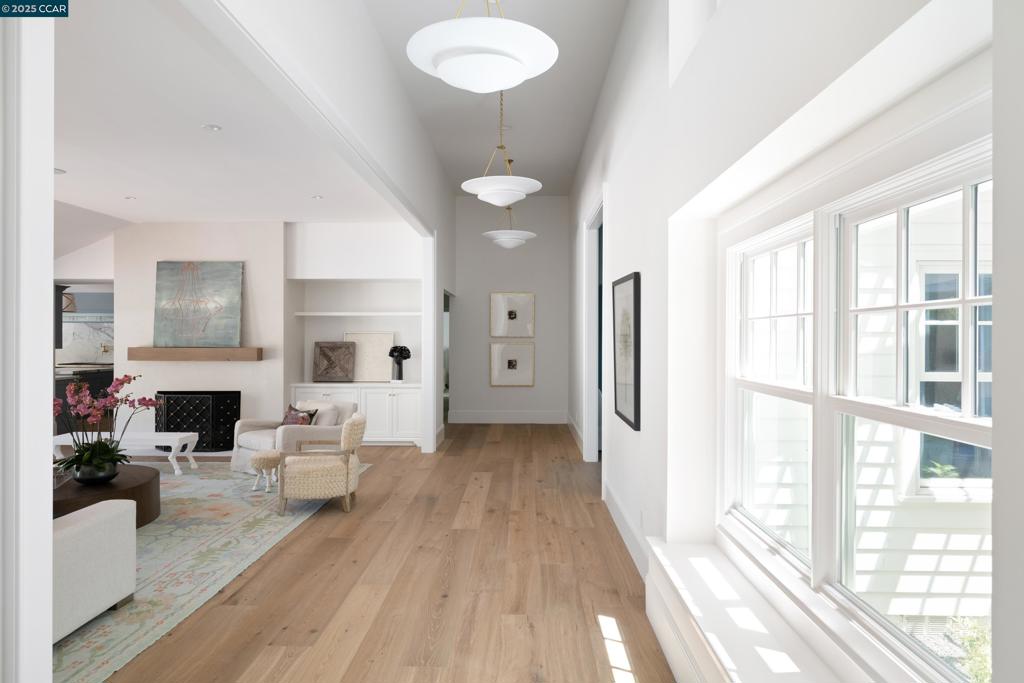 HAPPY VALLEY - Residential