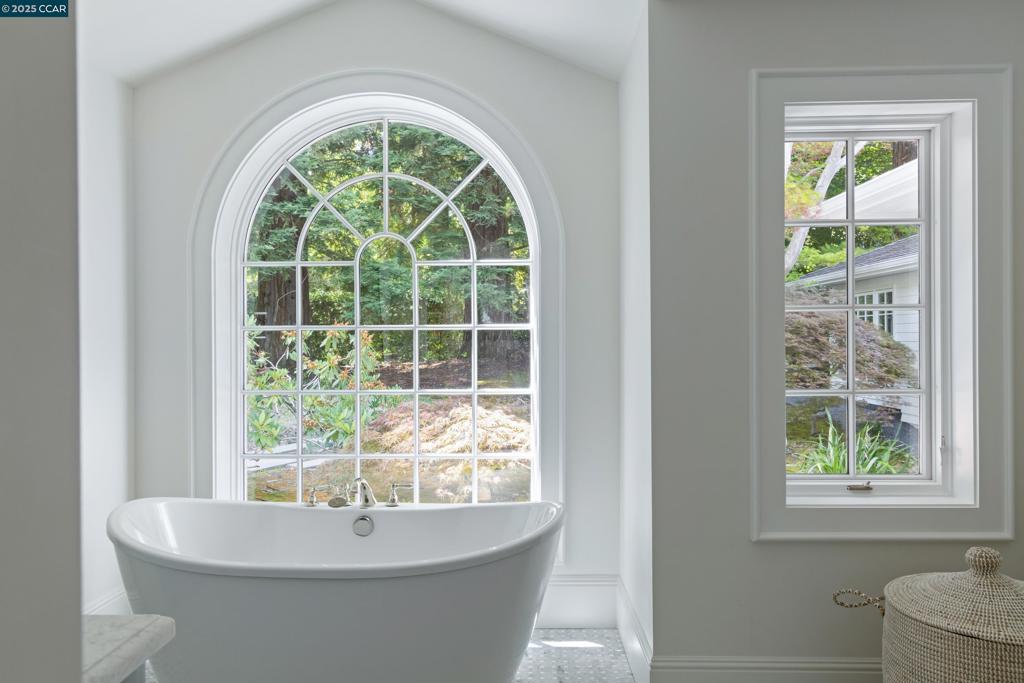 HAPPY VALLEY - Residential