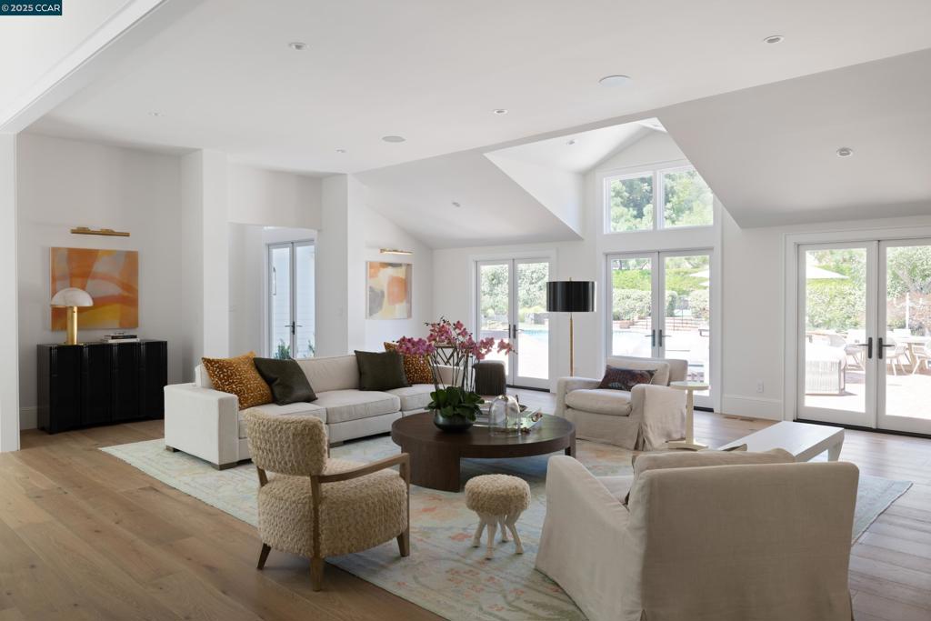 HAPPY VALLEY - Residential