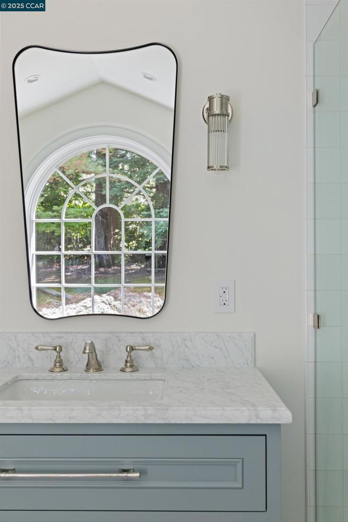 HAPPY VALLEY - Residential