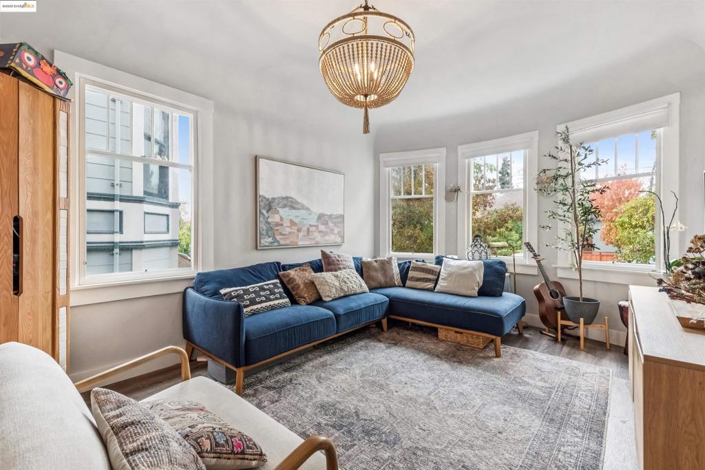 ALAMEDA - Residential