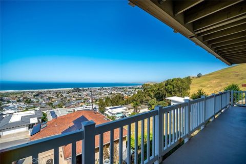 Tiny photo for 2621 Maple Avenue, Morro Bay, CA 93442 (MLS # SC26084298)