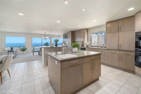 Tiny photo for 2621 Maple Avenue, Morro Bay, CA 93442 (MLS # SC26084298)