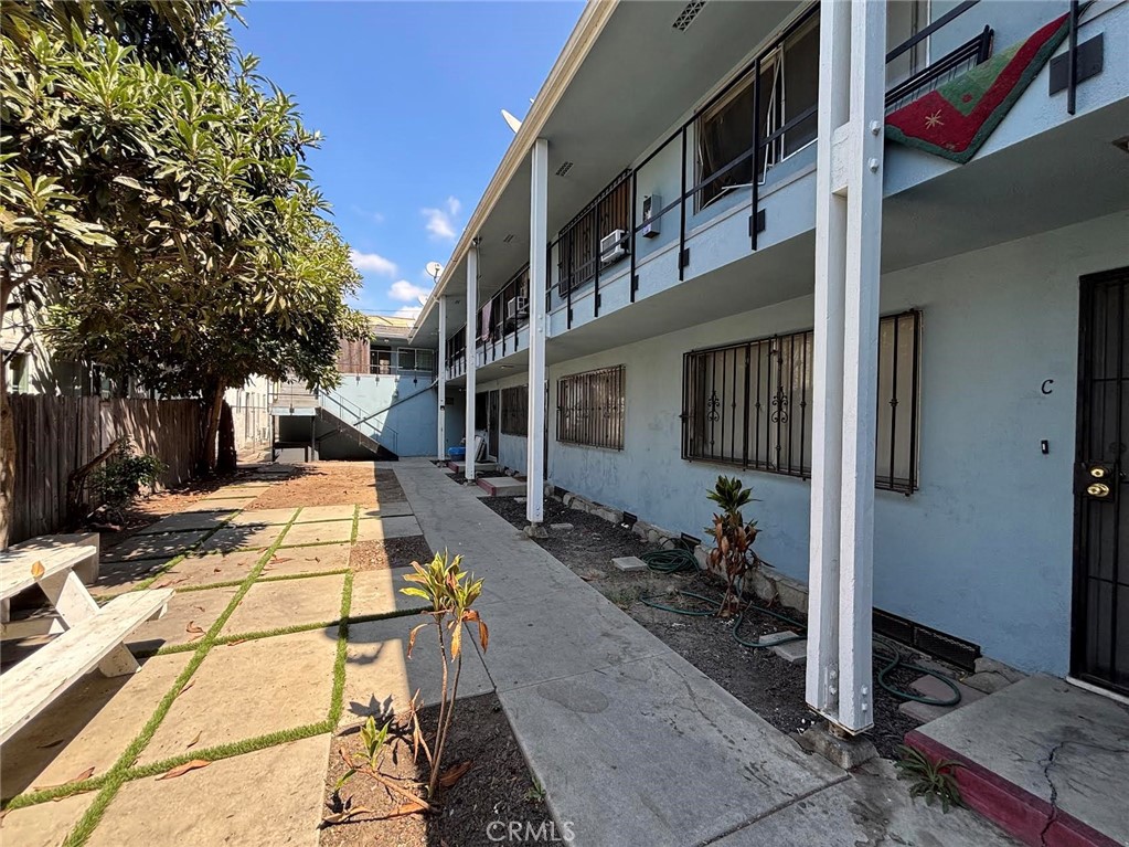 723 E 6th