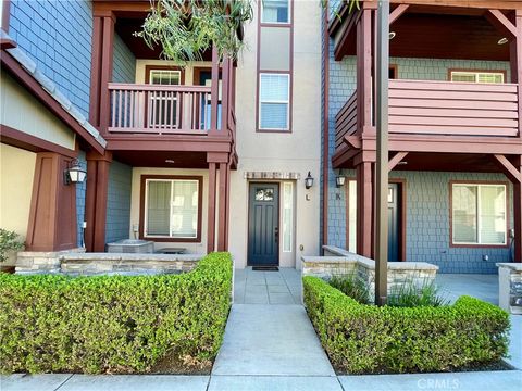 Photo of 709 S Azusa Ave APT L, Azusa, CA 91702 (MLS # TR26049121)