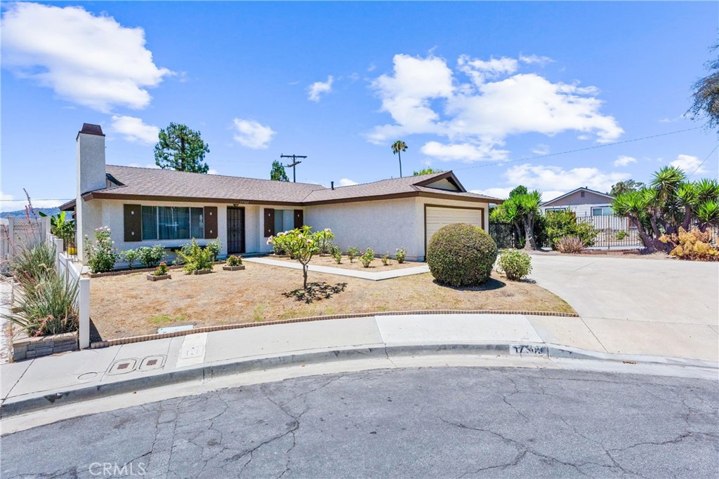 Properties 2 17300 Azalea Court
