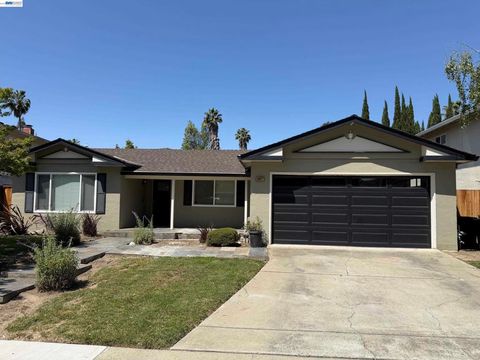Photo of 39827 San Moreno Ct CT, Fremont, CA 94539 (MLS # 41134459)