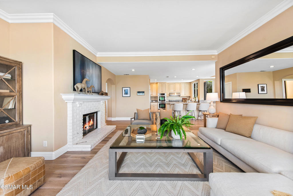 Las Posas Estates - 5249 - Residential