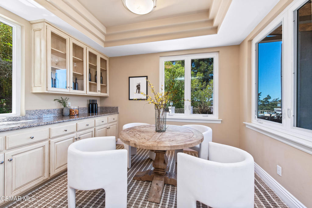 Las Posas Estates - 5249 - Residential