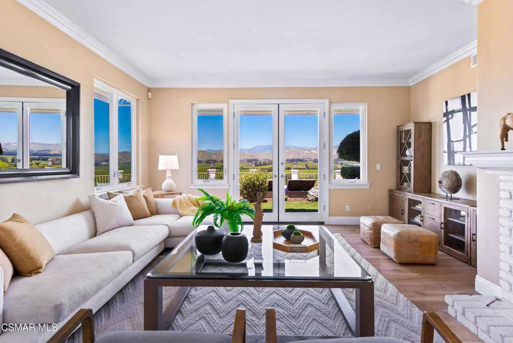 Las Posas Estates - 5249 - Residential