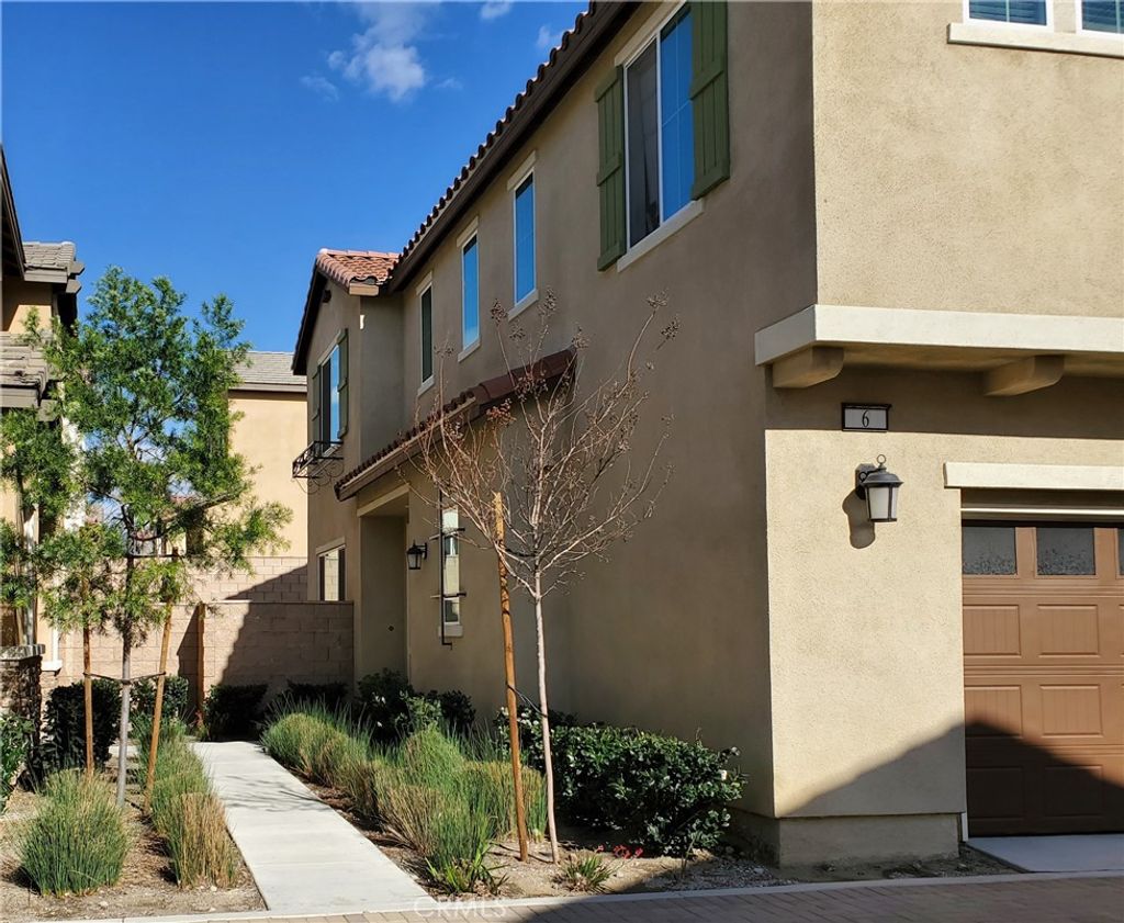 Photo of 16229 Castello Lane #6, Fontana, CA 92336 (MLS # IG26017336)