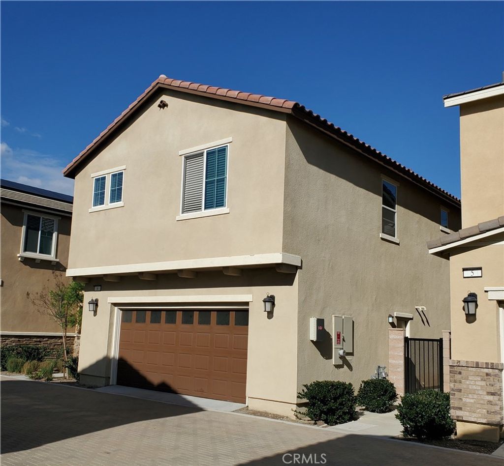Photo of 16229 Castello Lane #6, Fontana, CA 92336 (MLS # IG26017336)