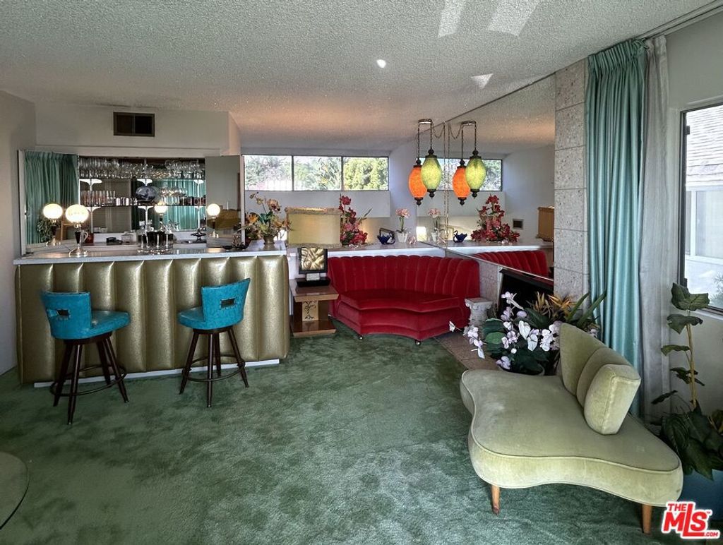 Photo of 18137 Wakecrest Drive, Malibu, CA 90265 (MLS # 25625313)