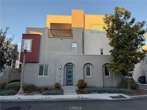 165 Tenor Irvine CA 92618