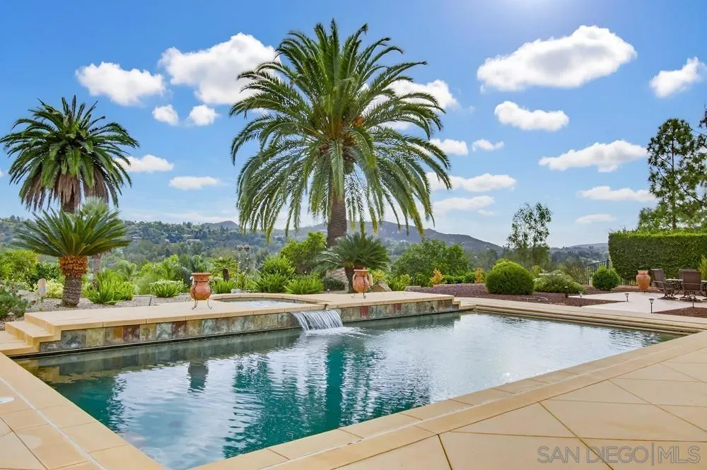 Poway, California 92064, United States, 7 Bedrooms Bedrooms, ,6 BathroomsBathrooms,Residential,Active,247518