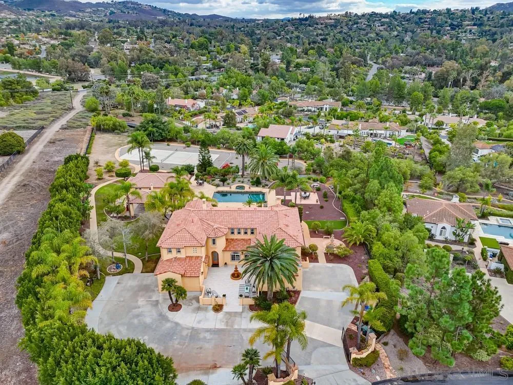 Poway, California 92064, United States, 7 Bedrooms Bedrooms, ,6 BathroomsBathrooms,Residential,Active,247518