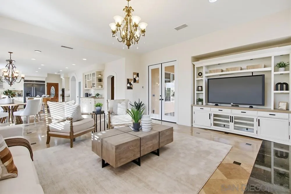 Poway, California 92064, United States, 7 Bedrooms Bedrooms, ,6 BathroomsBathrooms,Residential,Active,247518