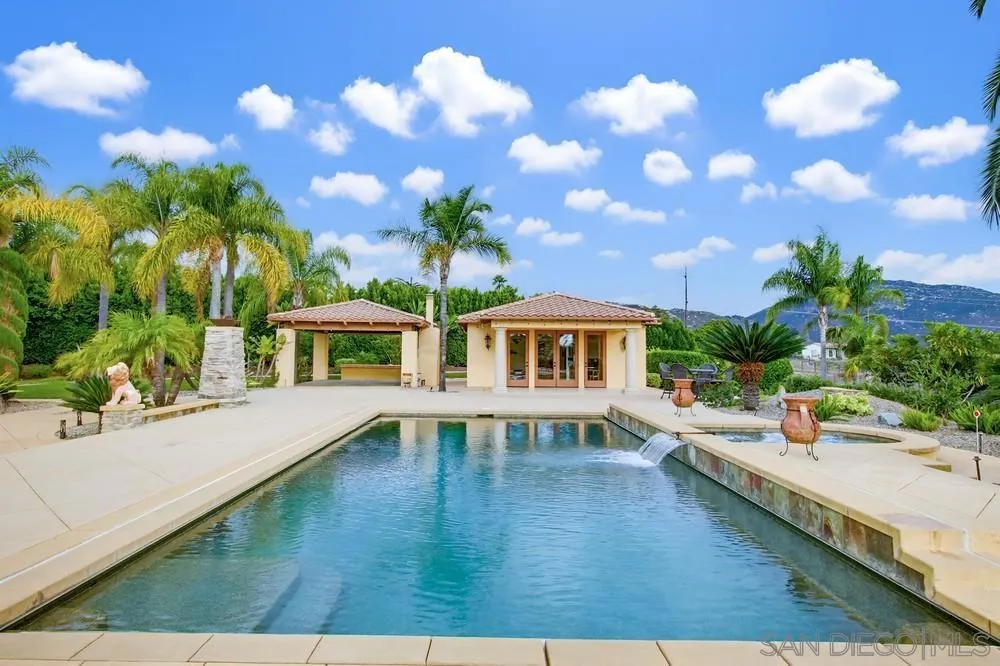 Poway, California 92064, United States, 7 Bedrooms Bedrooms, ,6 BathroomsBathrooms,Residential,Active,247518