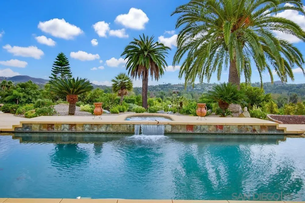 Poway, California 92064, United States, 7 Bedrooms Bedrooms, ,6 BathroomsBathrooms,Residential,Active,247518