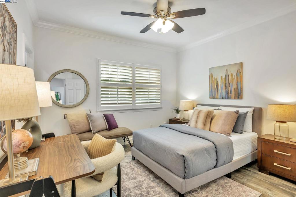 UPPER CENTER - Residential
