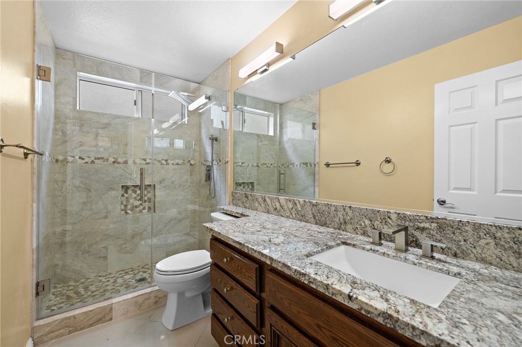 1515 Avenida De Nogales