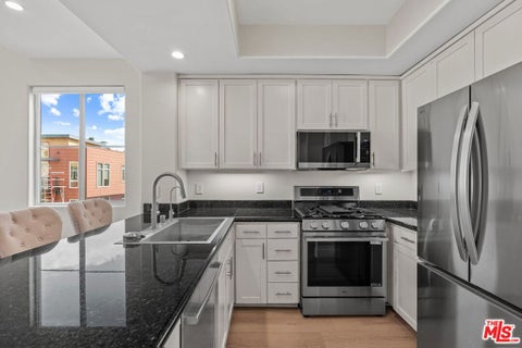 Photo of 4060 Glencoe Avenue #314, Marina Del Rey, CA 90292 (MLS # 26985533)