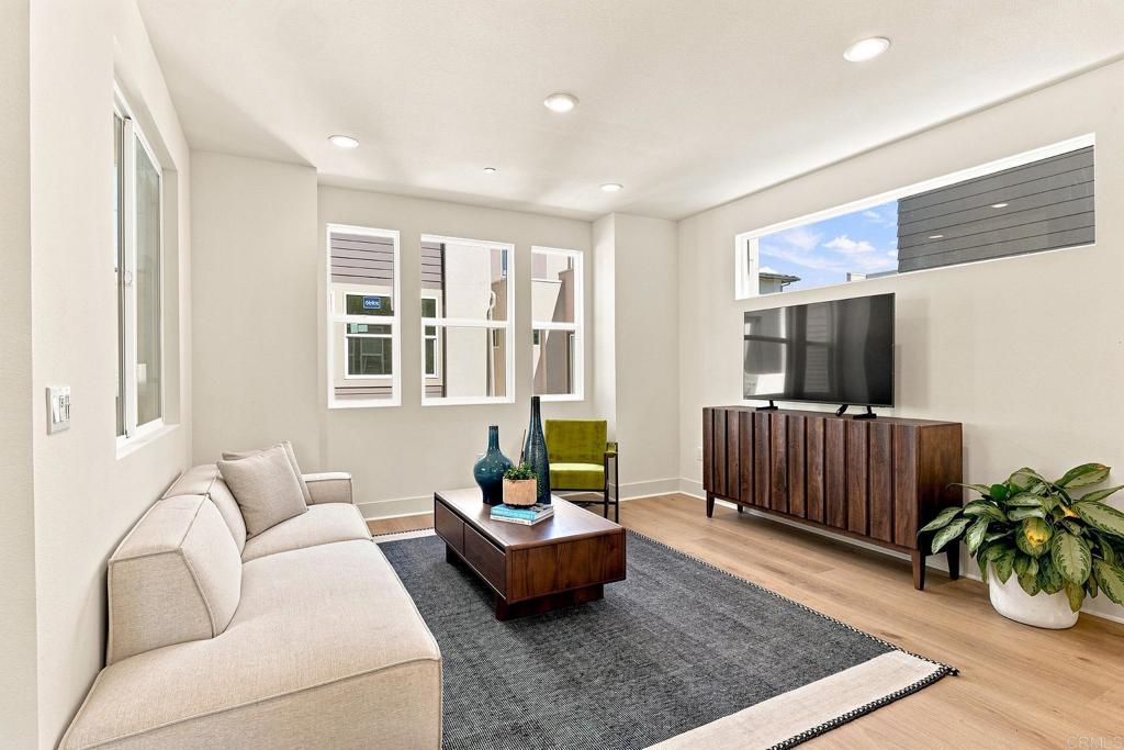 472 Gadget Road