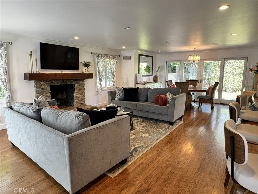 34742 Doheny