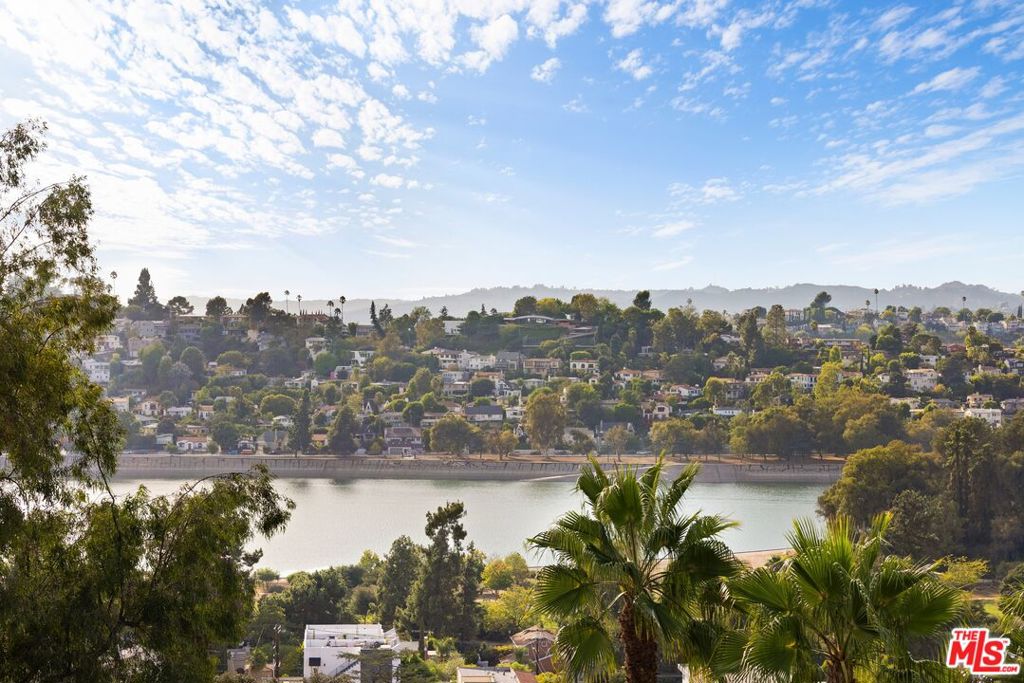 Properties 1 2303 Hidalgo Avenue