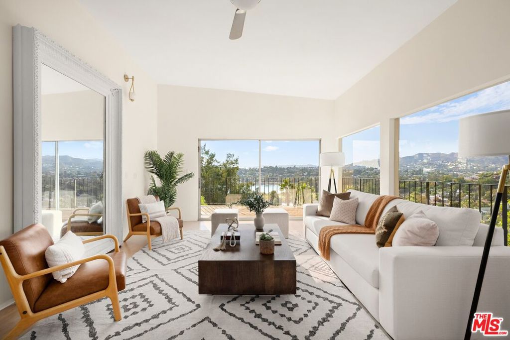 Properties 2 2303 Hidalgo Avenue