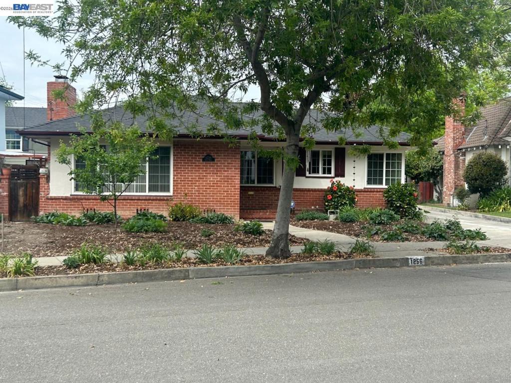1256 Glen Drive Dr