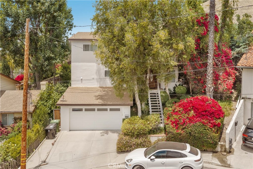 21809 Martinez ST, Woodland Hills CA 91364