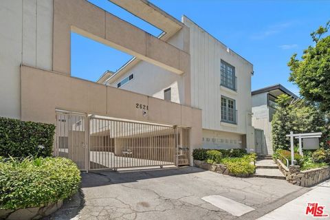 Photo of 2621 Centinela Avenue #7, Santa Monica, CA 90405 (MLS # 25614465)
