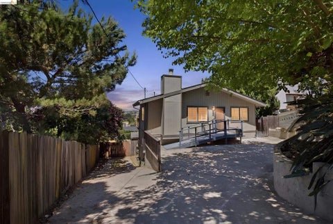 Photo of 1118 Bush Avenue Ave, Vallejo, CA 94591 (MLS # 41139780)