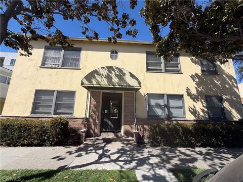 Photo of 627 Linden Avenue, Long Beach, CA 90802 (MLS # PW26050523)