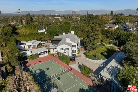 Photo of 17503 Rancho Street, Encino, CA 91316 (MLS # 25602269)